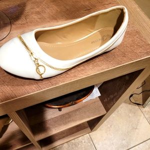 White women slides 8.5